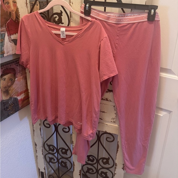 Calvin Klein Other - Calvin Klein Women's Salmon Sleep Set